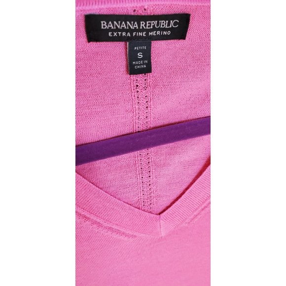 Banana Republic Women's Barbie Pink Merino Extra Fine Wool Sweater Size SP - Picture 2 of 6